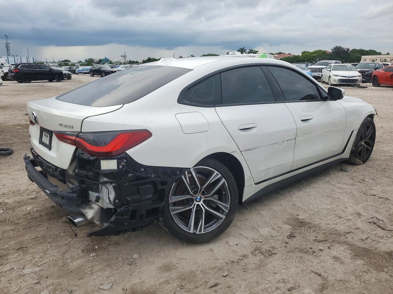 2022 BMW 430I Gran Coupe - zdjęcie 3