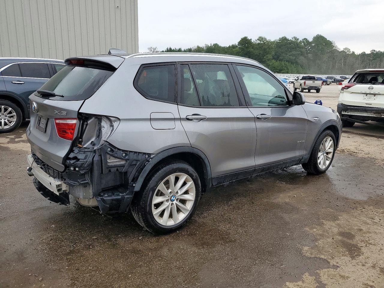 2017 BMW X3 Sdrive28I - zdjęcie 3