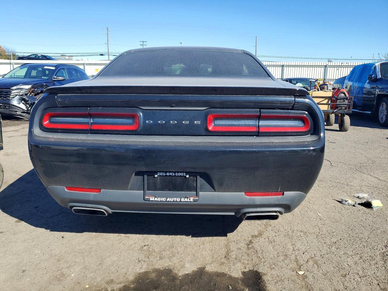 2016 Dodge Challenger R/T - zdjęcie 6
