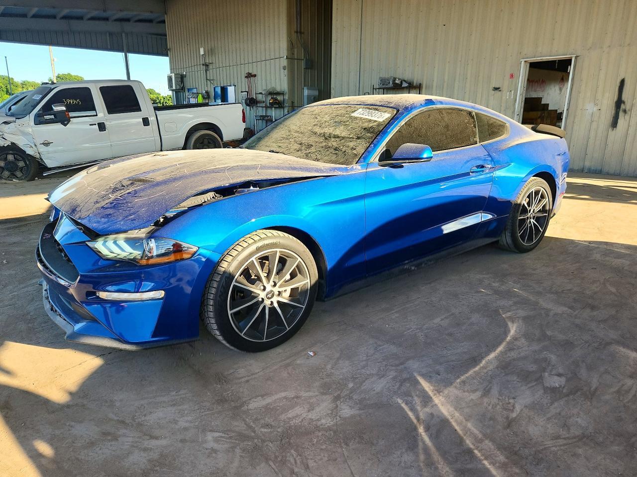 2018 Ford Mustang - zdjęcie główne