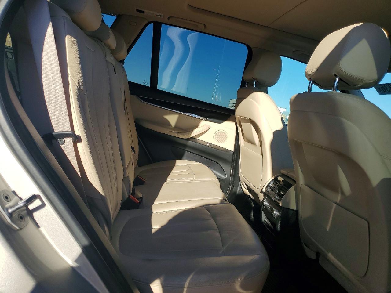 2016 BMW X5 xDrive35I - zdjęcie 11