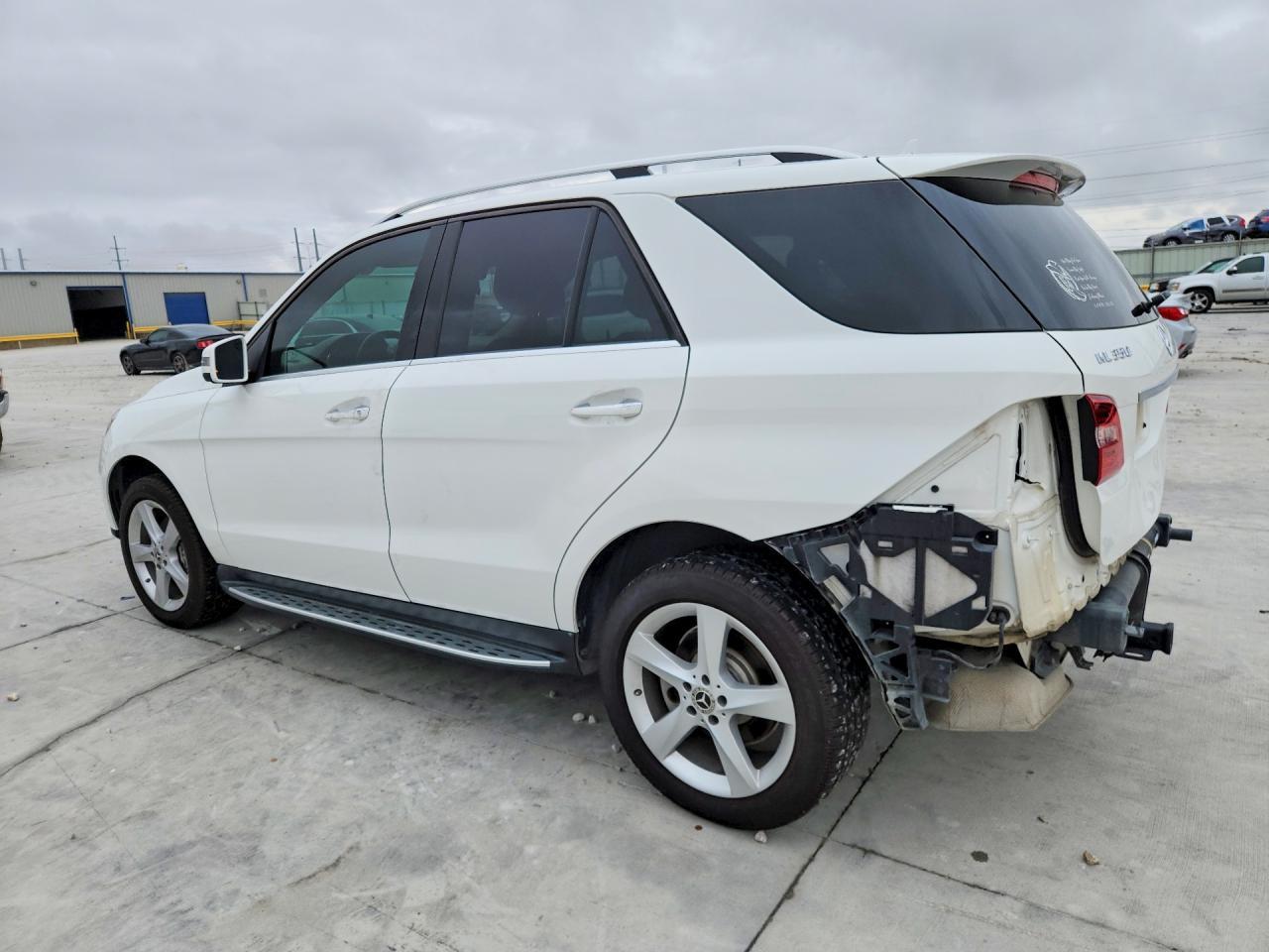 2015 Mercedes-Benz Ml 350 4Matic - zdjęcie 2