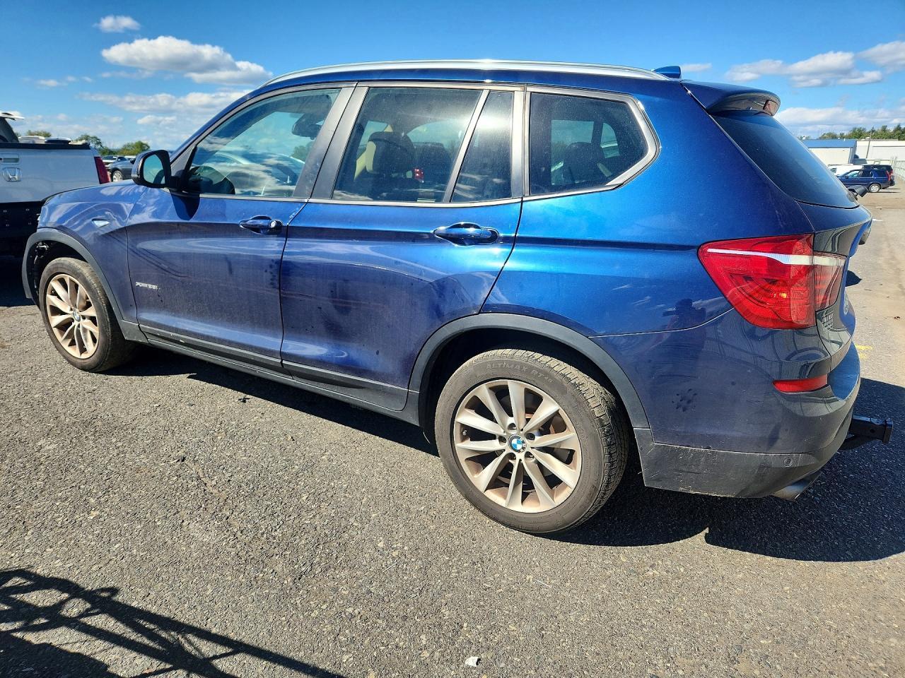 2017 BMW X3 xDrive28I - zdjęcie 2