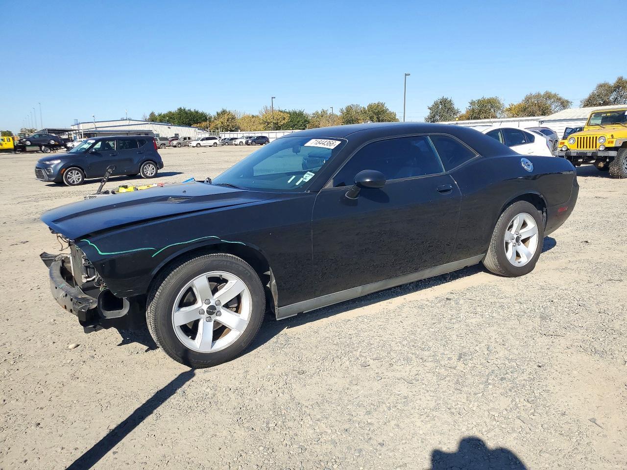 2013 Dodge Challenger Sxt - zdjęcie główne