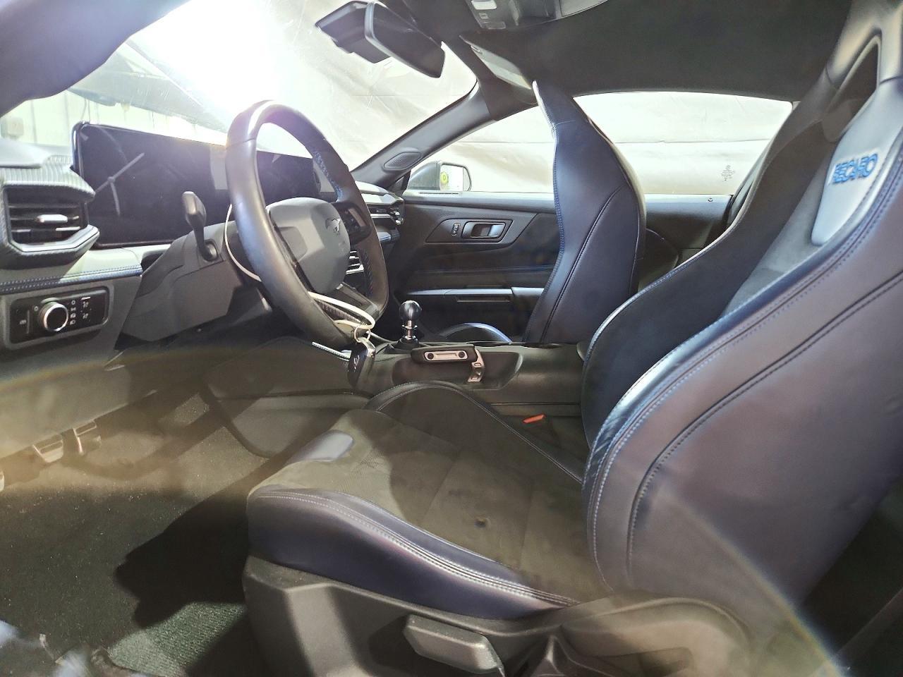 2025 Ford Mustang Dark Horse - zdjęcie 7