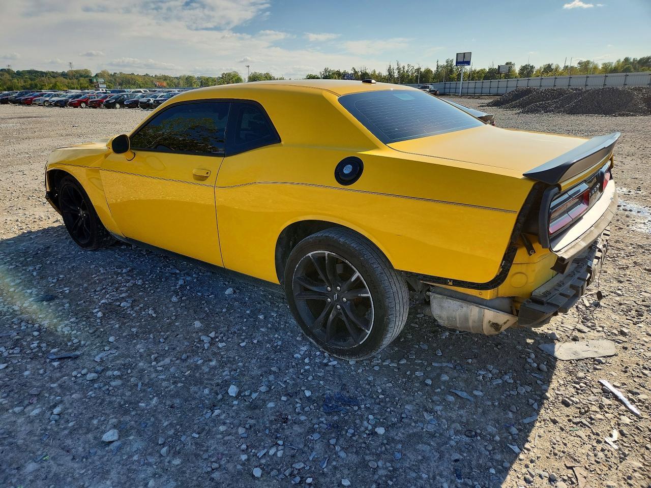 2017 Dodge Challenger Sxt - zdjęcie 2