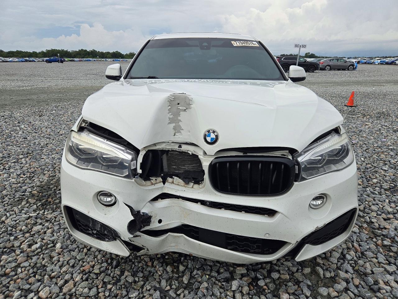 2019 BMW X6 xDrive50I - zdjęcie 5