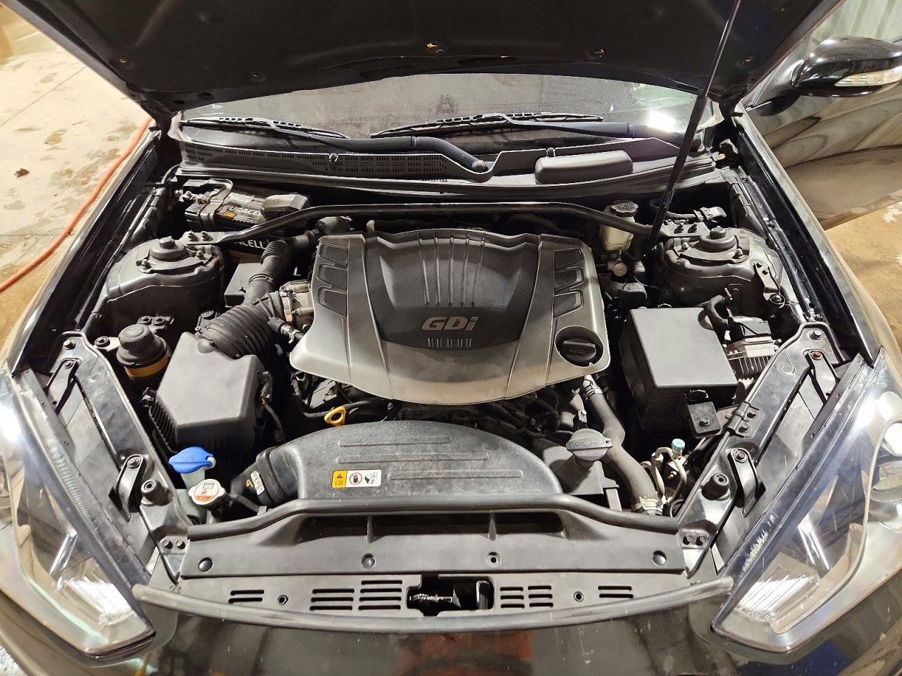 2015 Hyundai Genesis Coupe 3.8 R-Spec - zdjęcie 11
