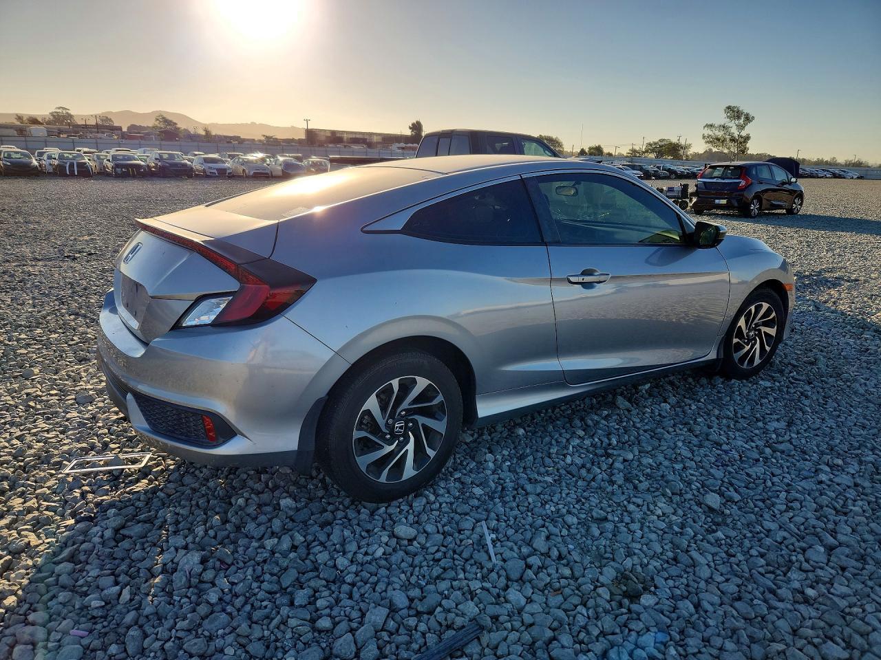 2016 Honda Civic Lx - zdjęcie 3