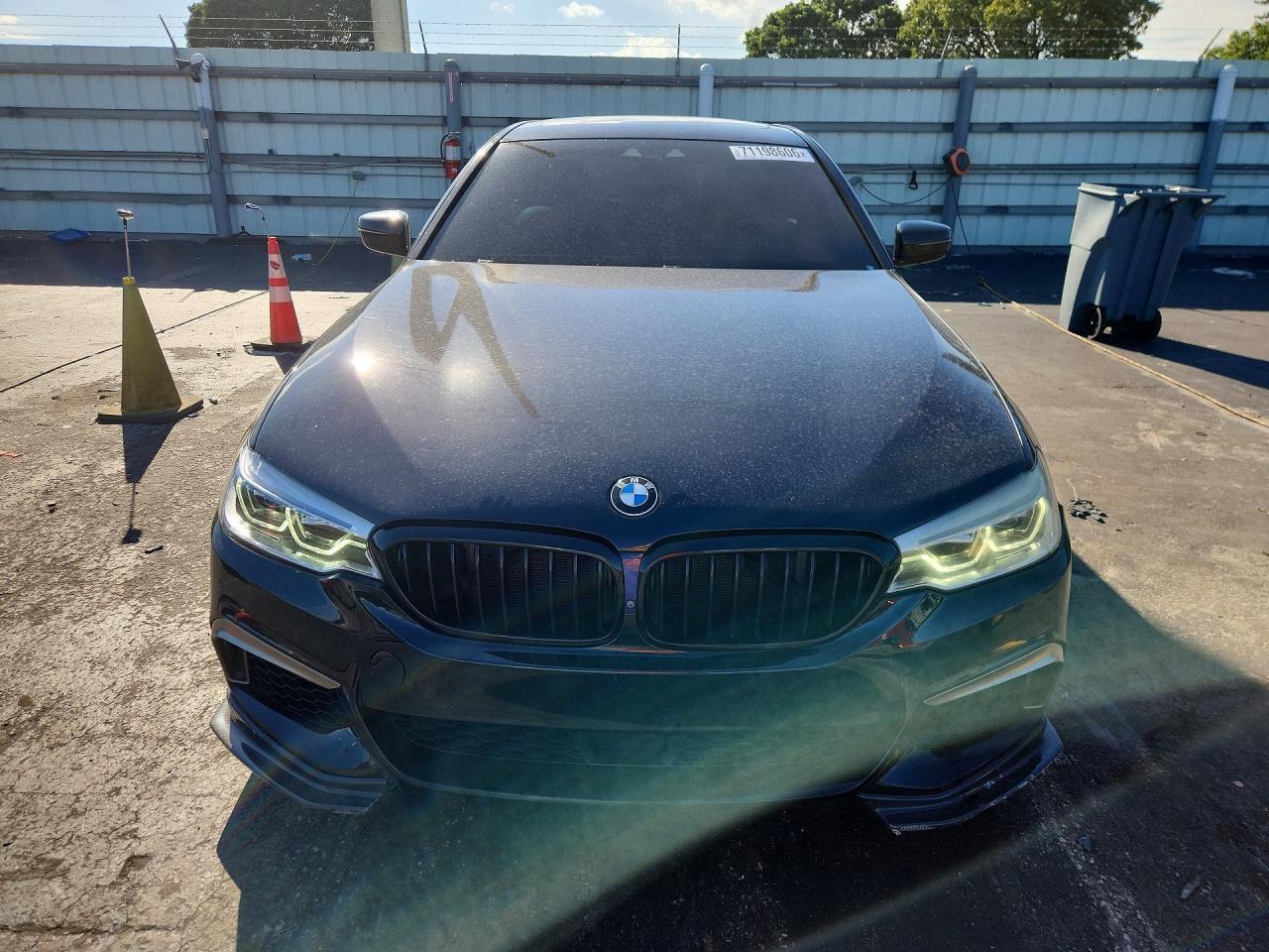 2018 BMW Seria 5 M550i - zdjęcie 5