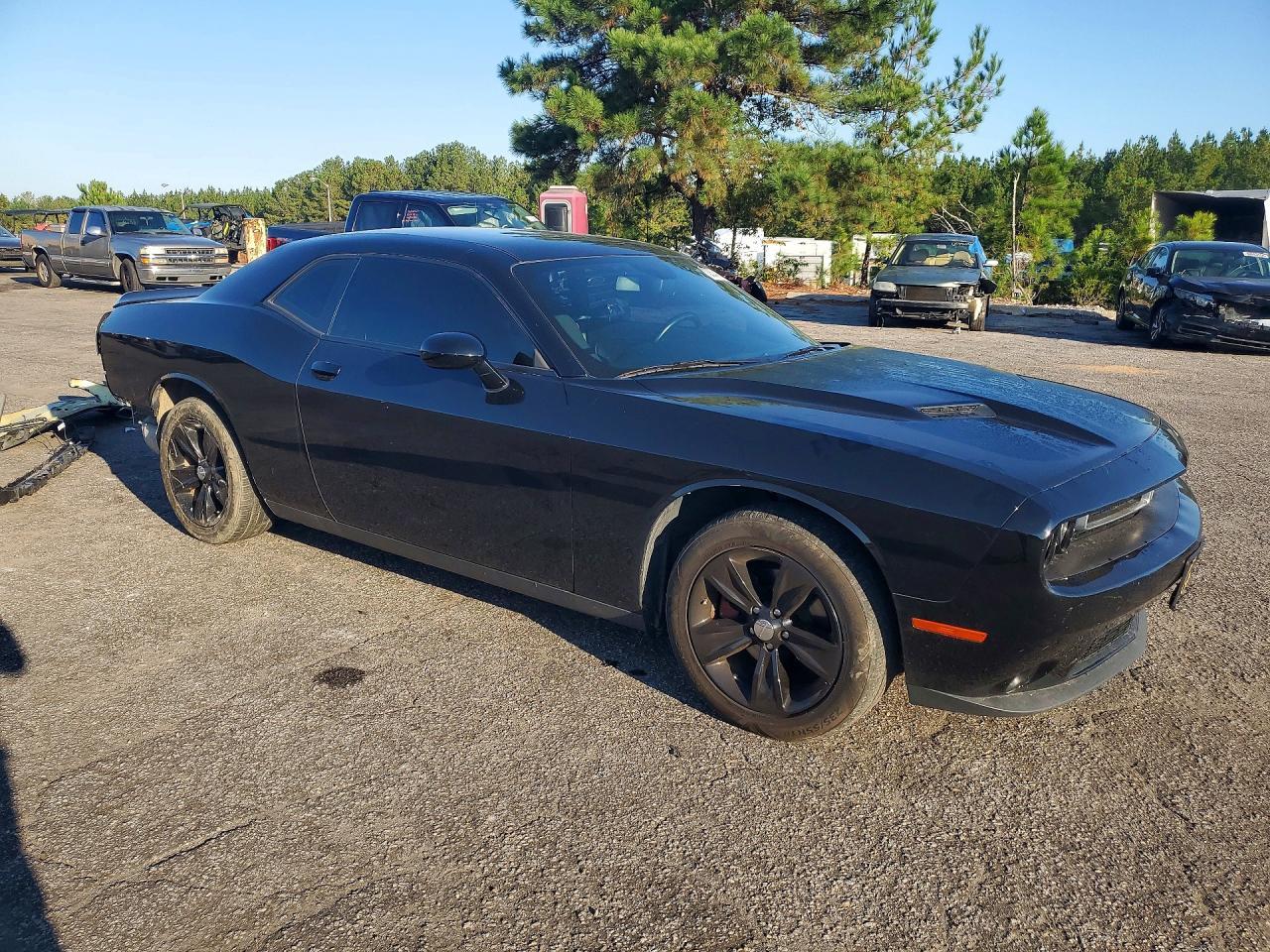 2023 Dodge Challenger Sxt - zdjęcie 4