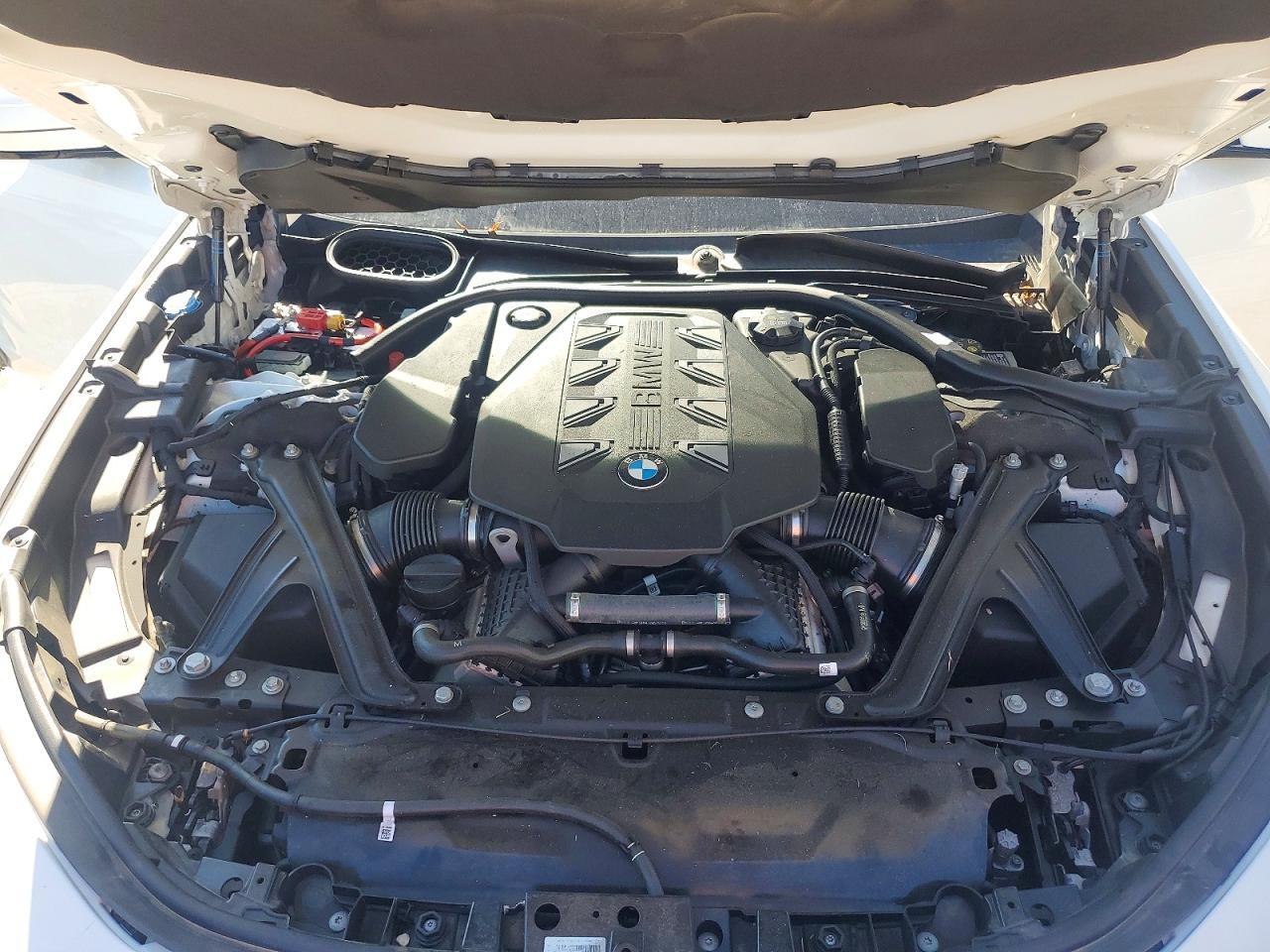 2024 BMW Seria 7 760i - zdjęcie 11