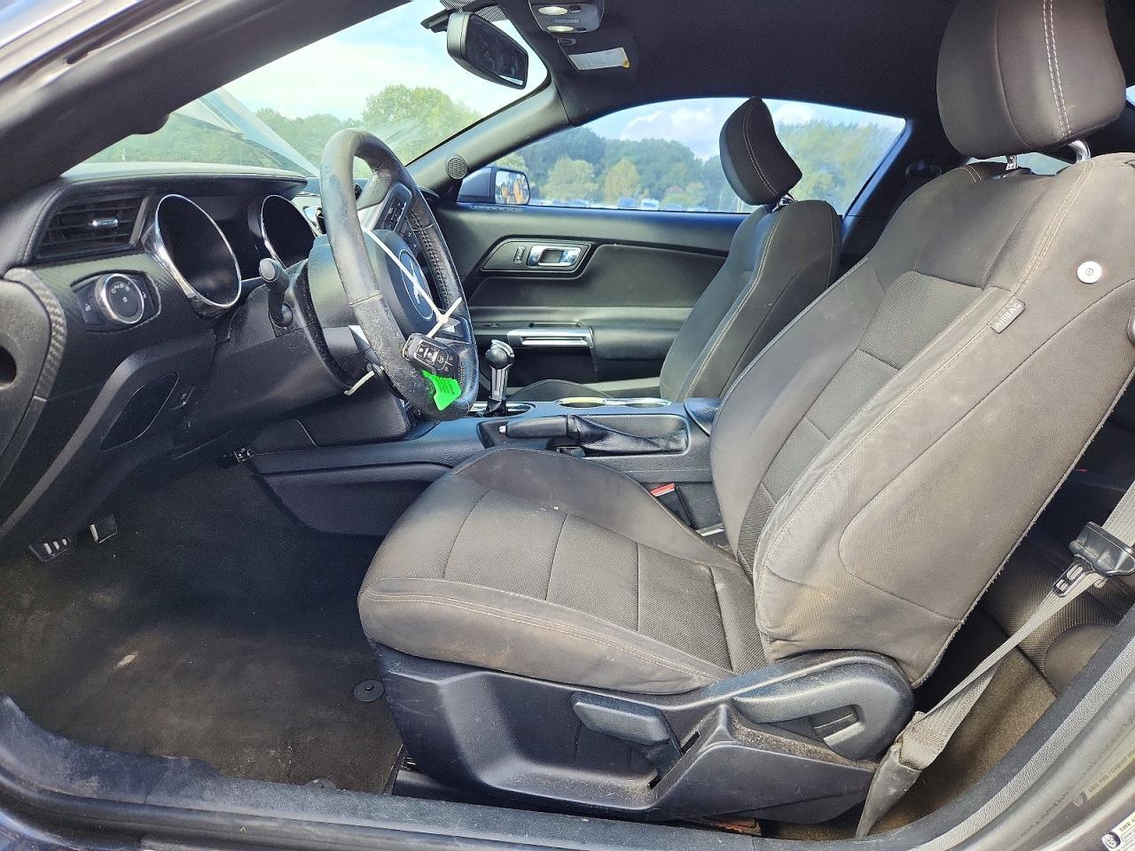 2017 Ford Mustang - zdjęcie 7