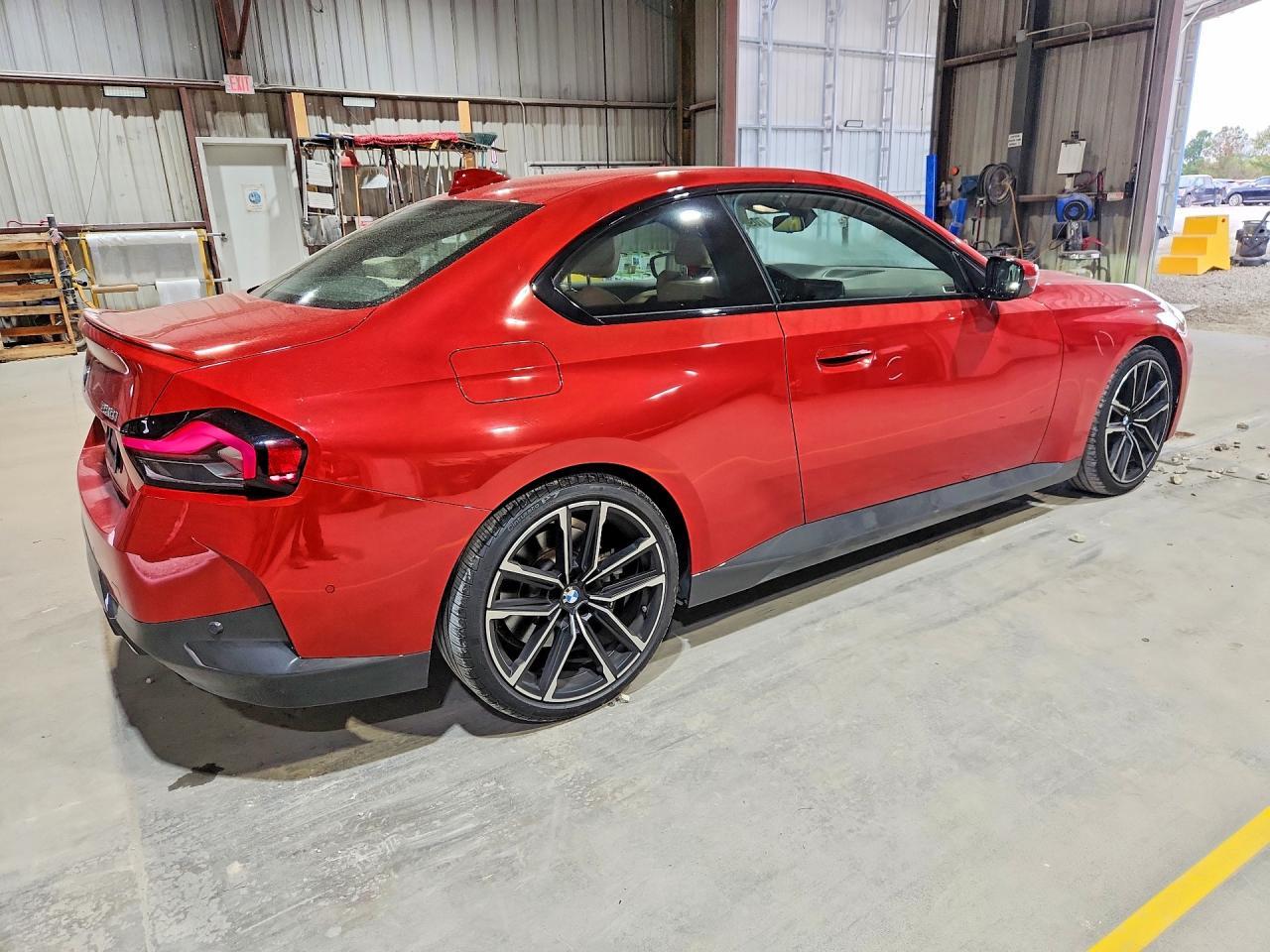 2022 BMW 230I - zdjęcie 3