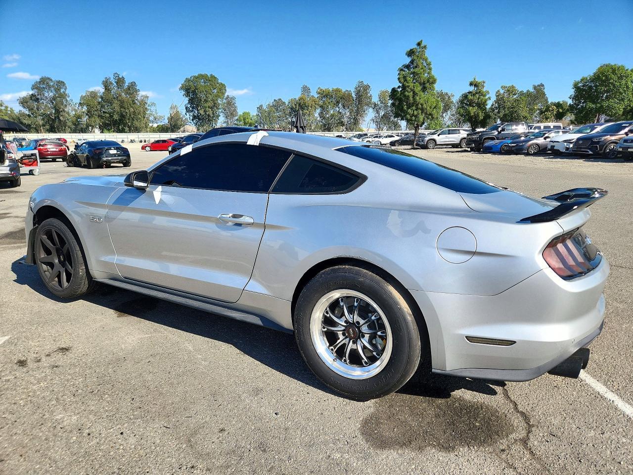2019 Ford Mustang Gt - zdjęcie 2