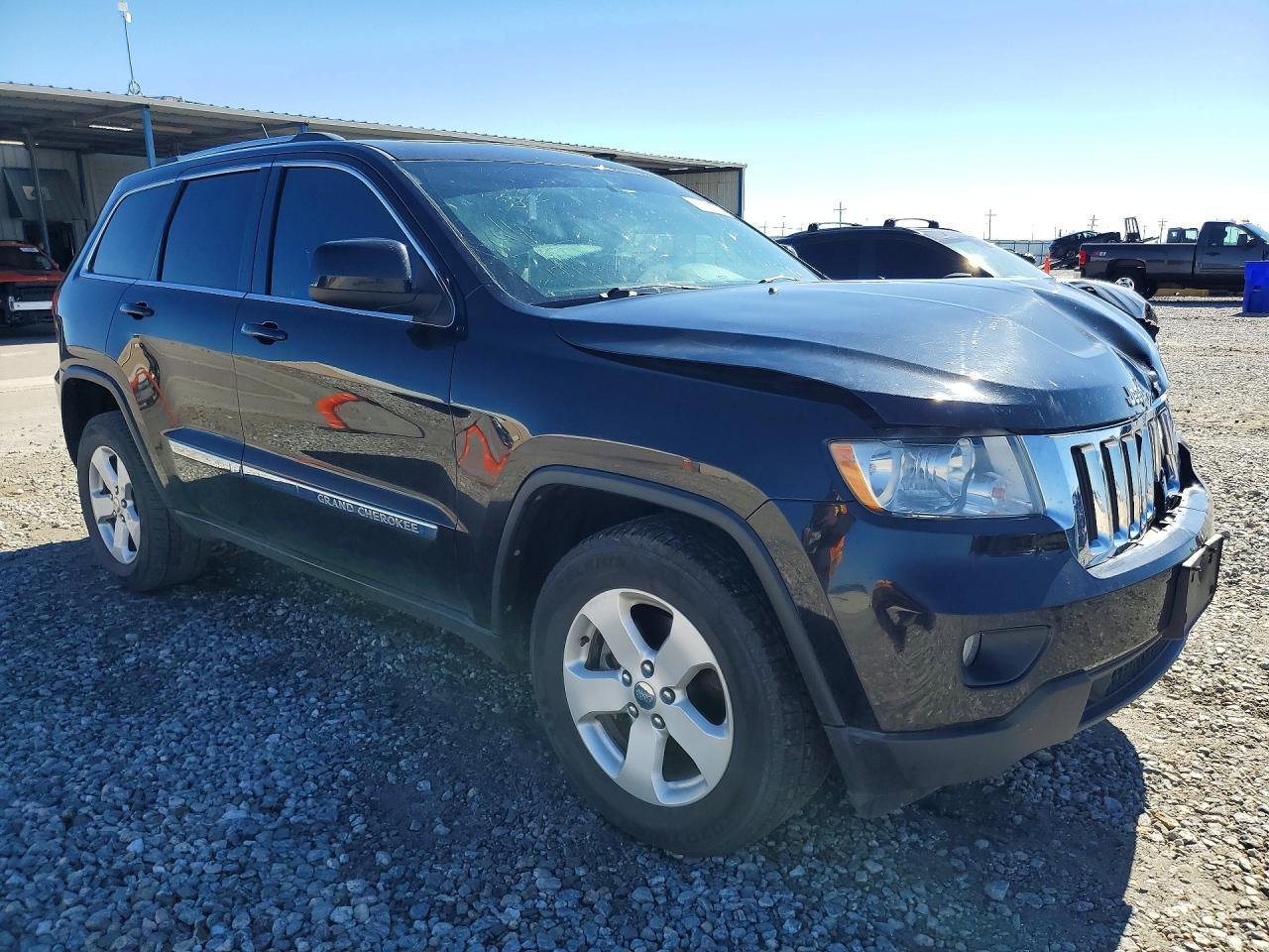 2013 Jeep Grand Cherokee Laredo - zdjęcie 4