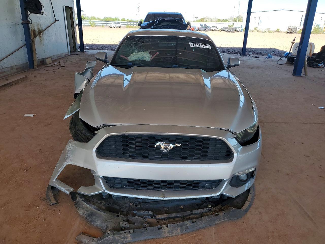 2016 Ford Mustang - zdjęcie 5