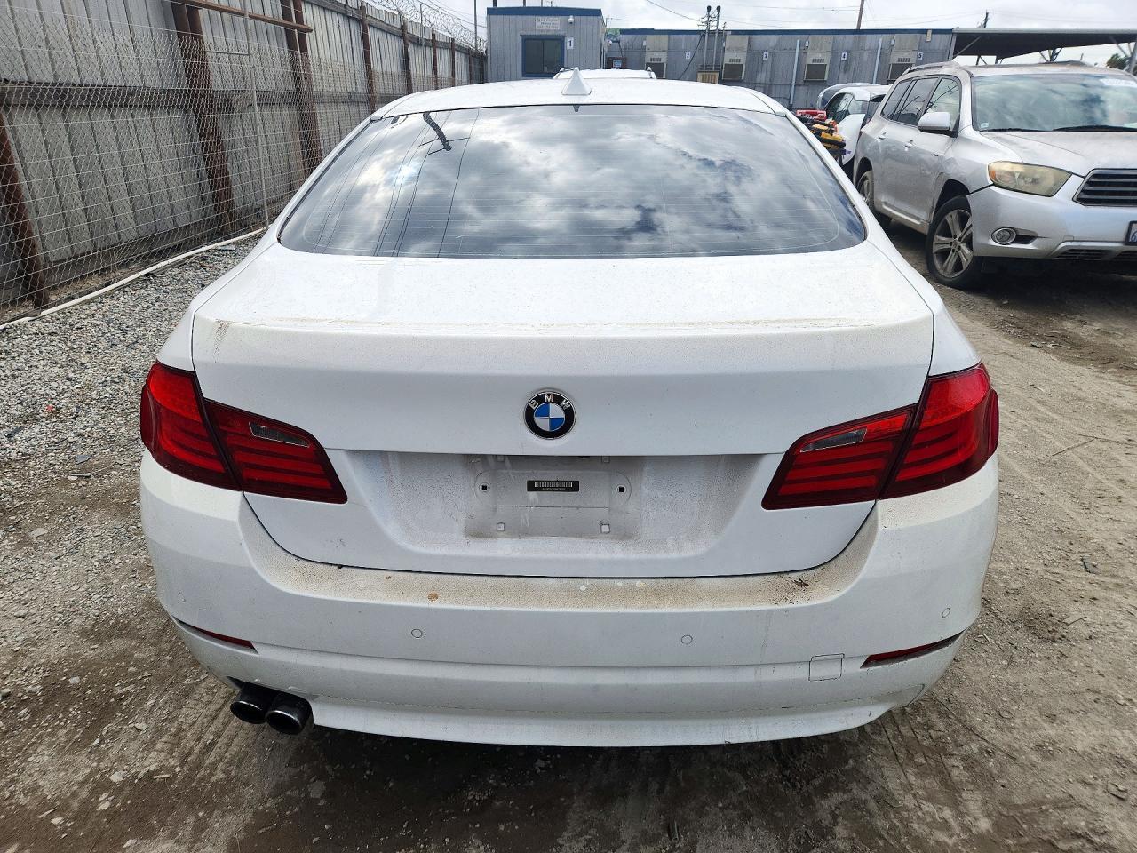 2013 BMW 528 I - zdjęcie 6