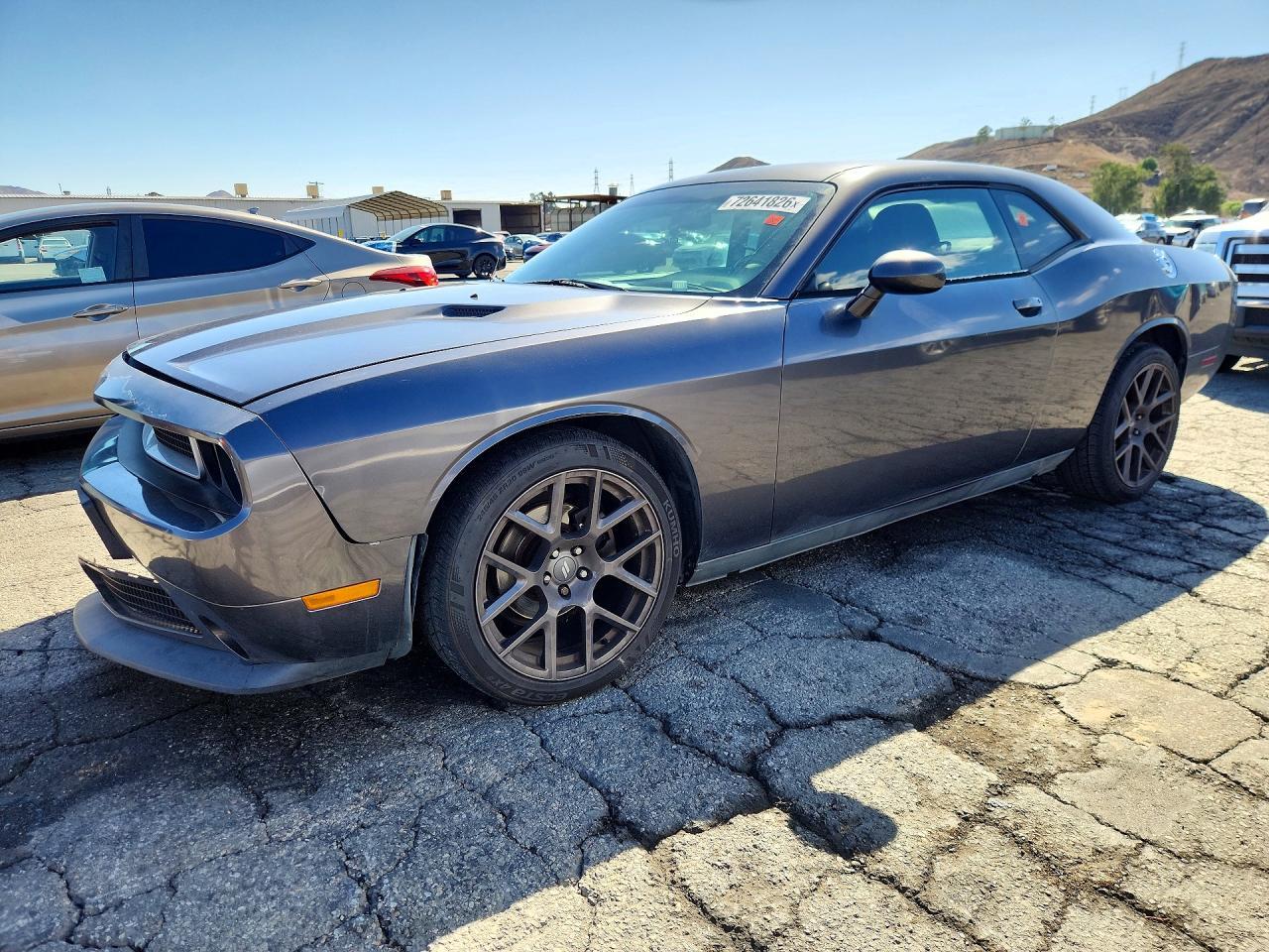 2014 Dodge Challenger Sxt - zdjęcie główne