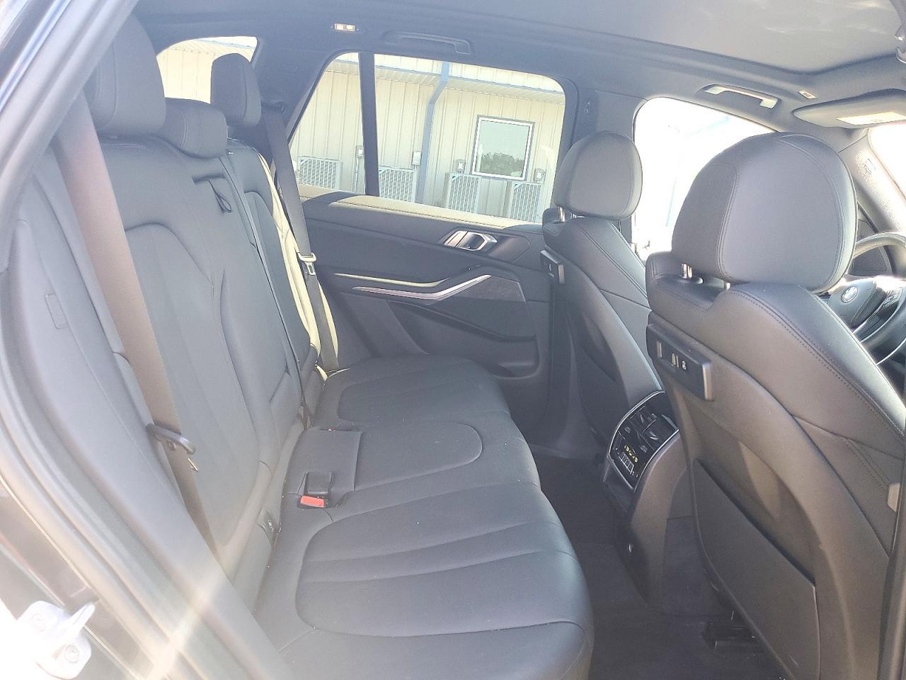 2020 BMW X5 xDrive40I - zdjęcie 11