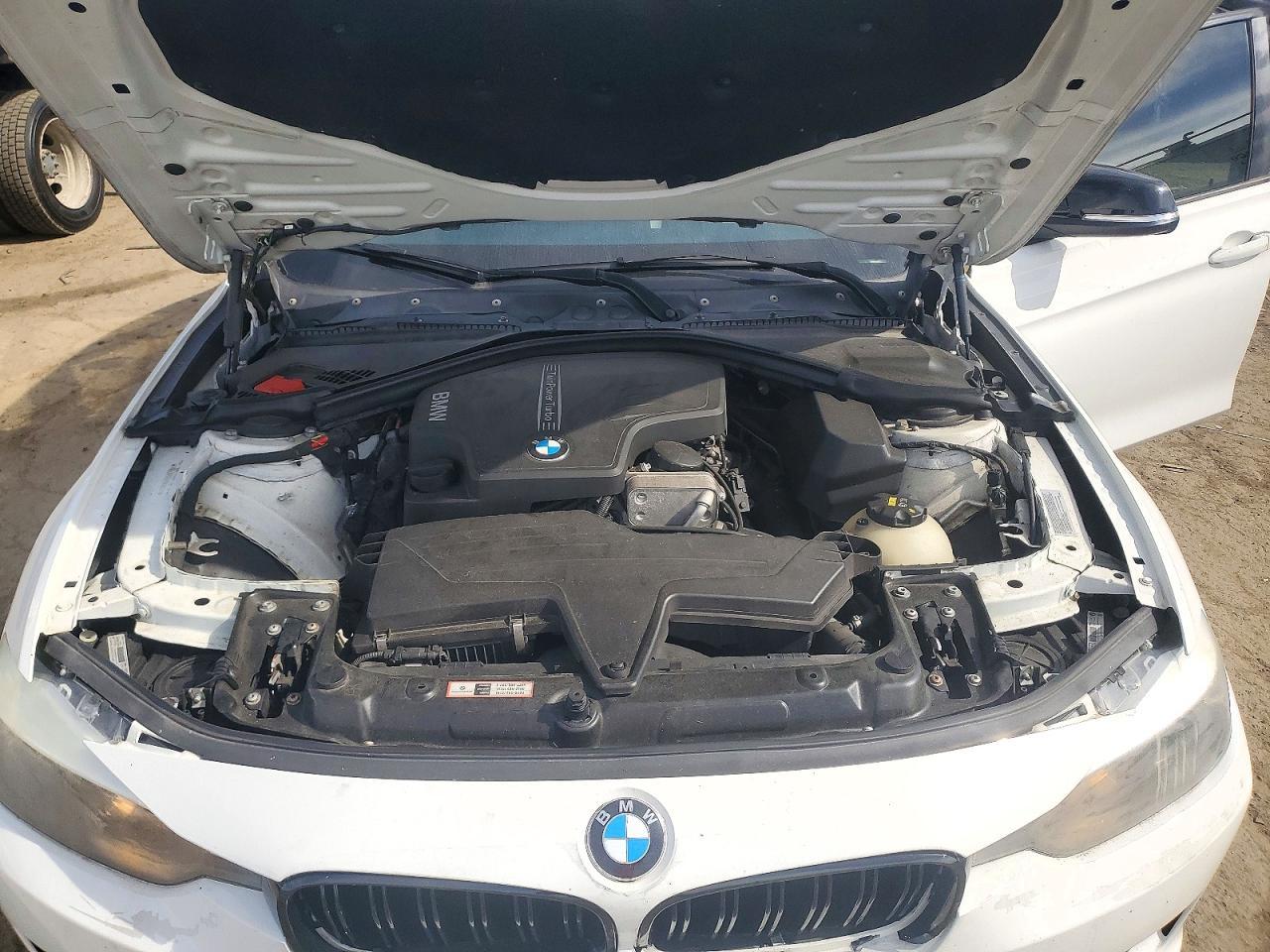 2014 BMW Seria 3 328i - zdjęcie 11