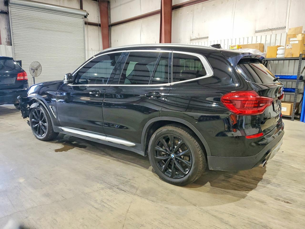2018 BMW X3 xDrive30I - zdjęcie 2