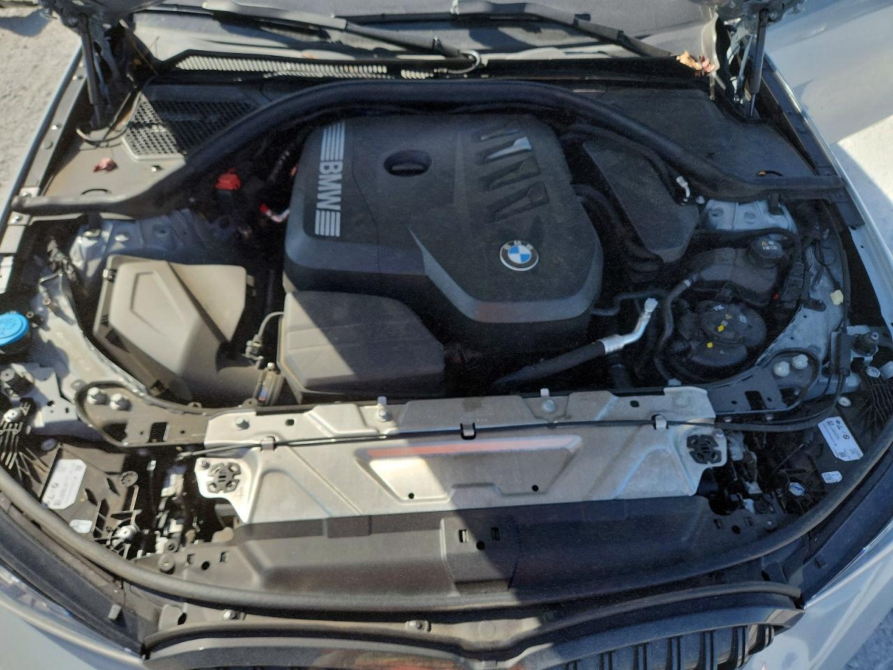 2025 BMW Seria 3 330i - zdjęcie 11