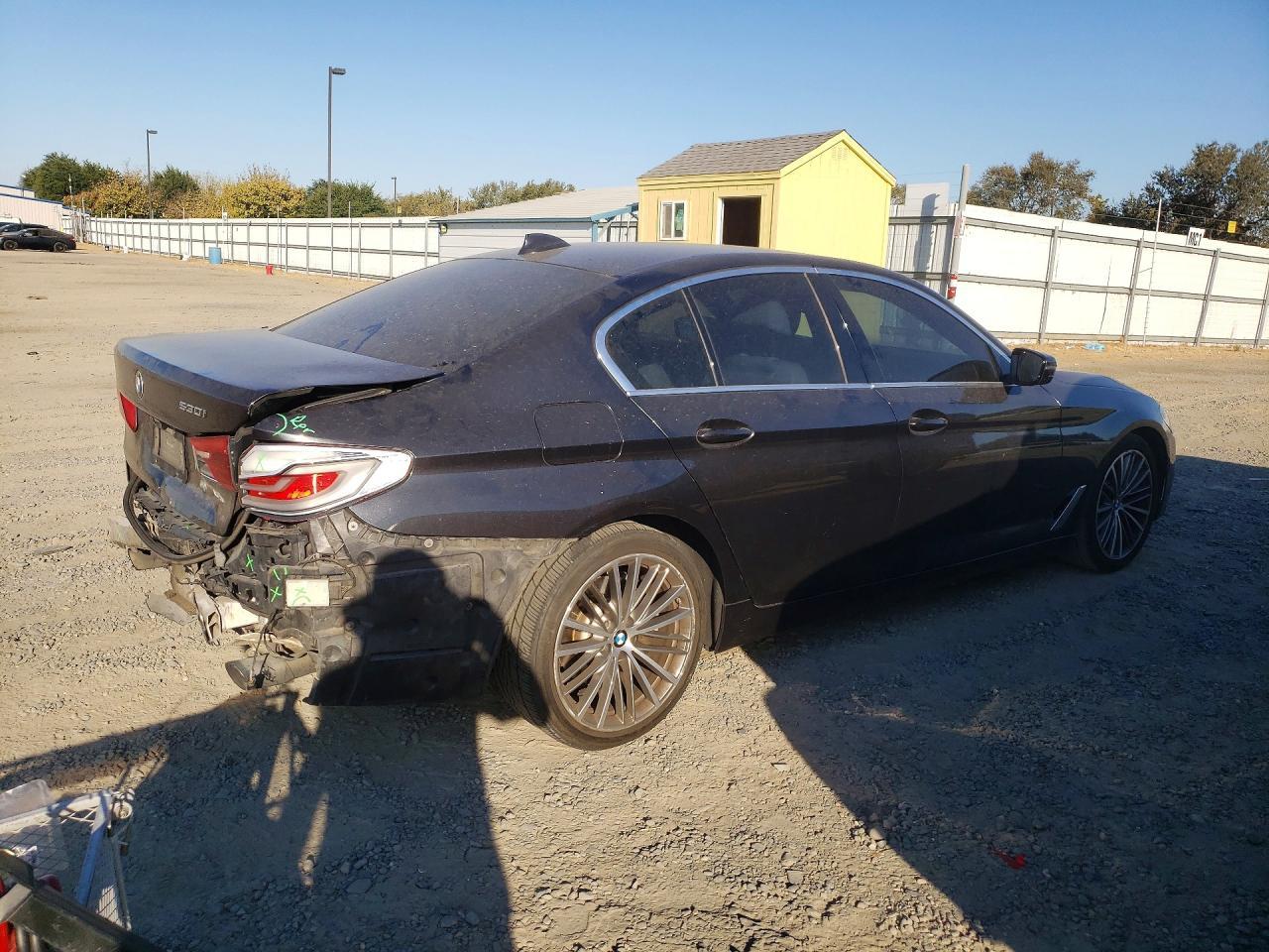 2019 BMW 530 I - zdjęcie 3