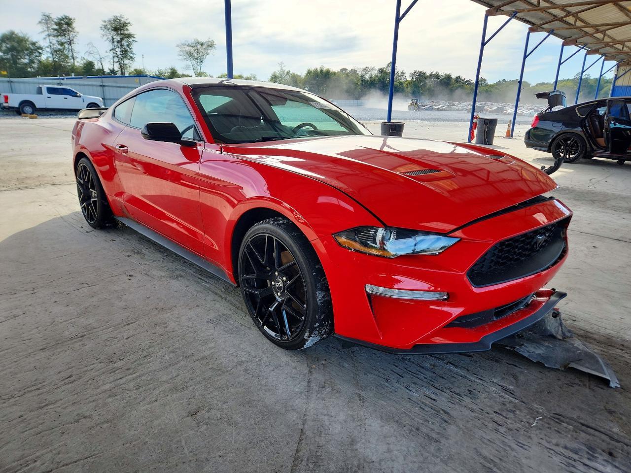 2021 Ford Mustang - zdjęcie 4