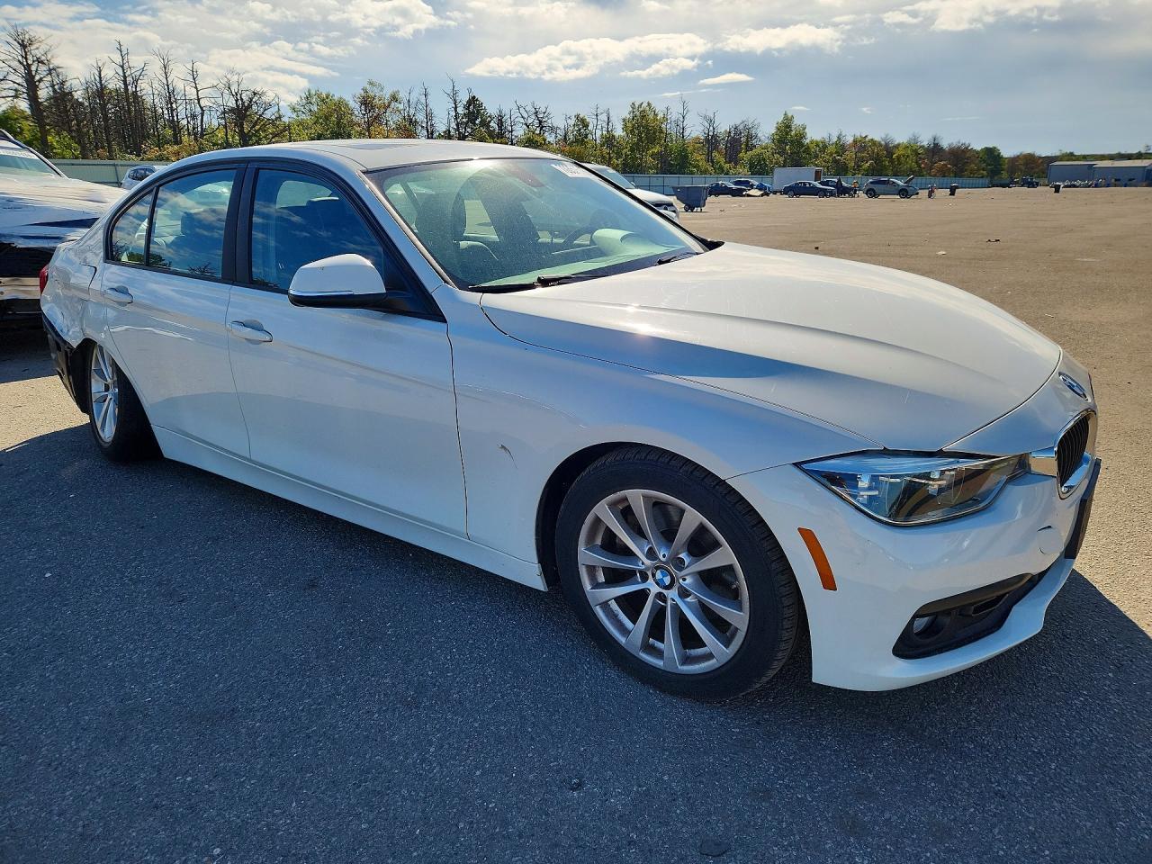 2018 BMW Seria 3 320i - zdjęcie 4
