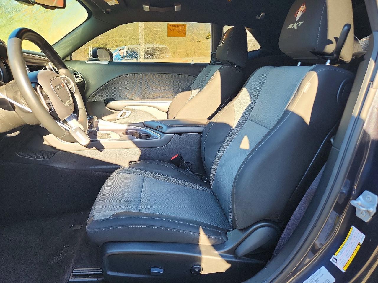 2016 Dodge Challenger Sxt - zdjęcie 7