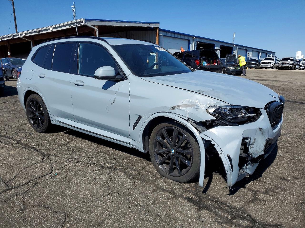 2024 BMW X3 xDrive30I - zdjęcie 4