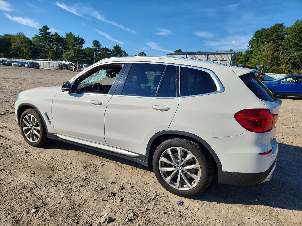 2019 BMW X3 xDrive30I - zdjęcie 2