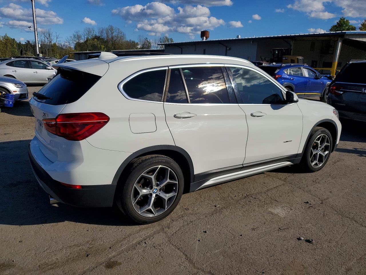 2018 BMW X1 xDrive28I - zdjęcie 3
