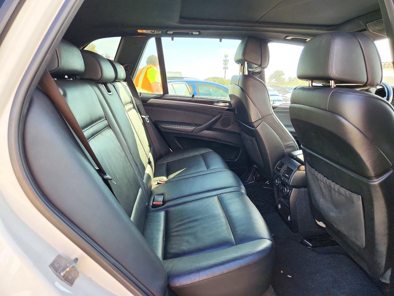 2013 BMW X5 xDrive50I - zdjęcie 11