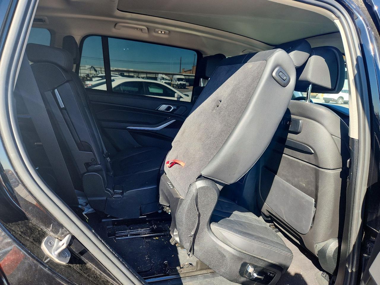 2020 BMW X7 xDrive40I - zdjęcie 11