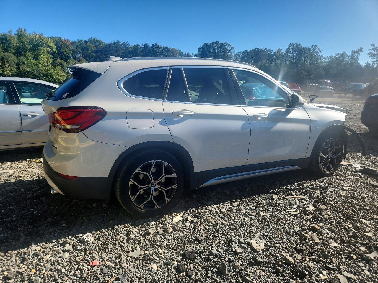 2020 BMW X1 xDrive28I - zdjęcie 3