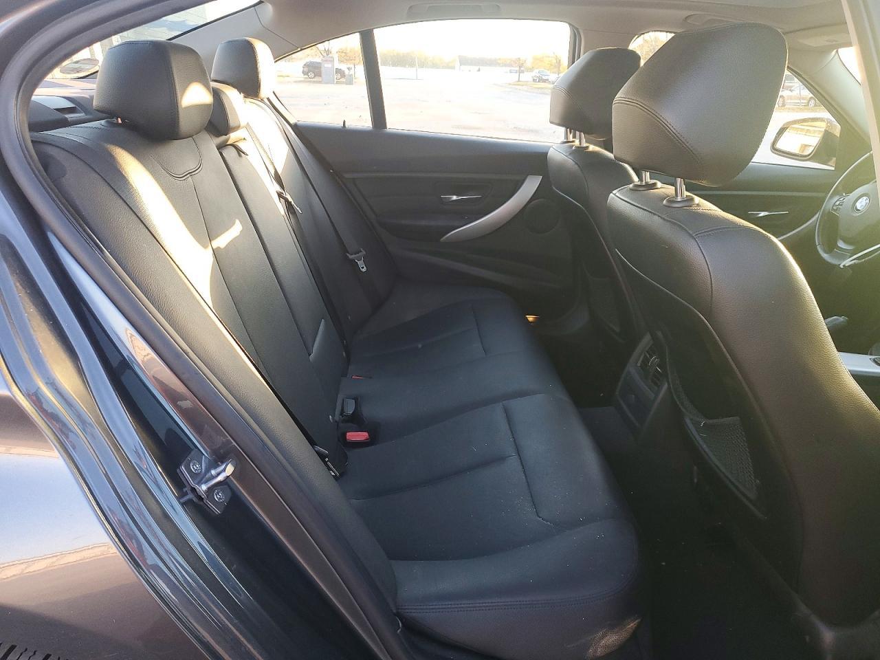 2013 BMW 320 I xDrive - zdjęcie 10