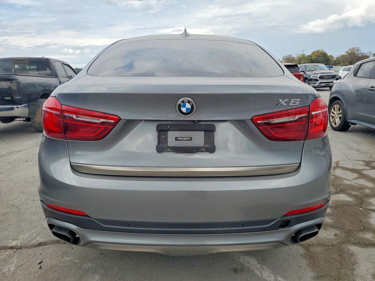2019 BMW X6 xDrive50I - zdjęcie 6
