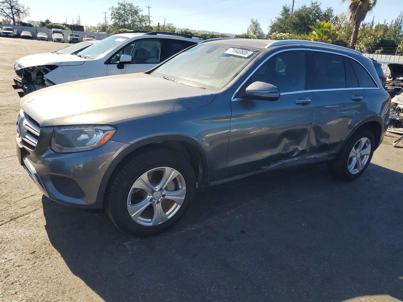 2016 Mercedes-Benz GLC