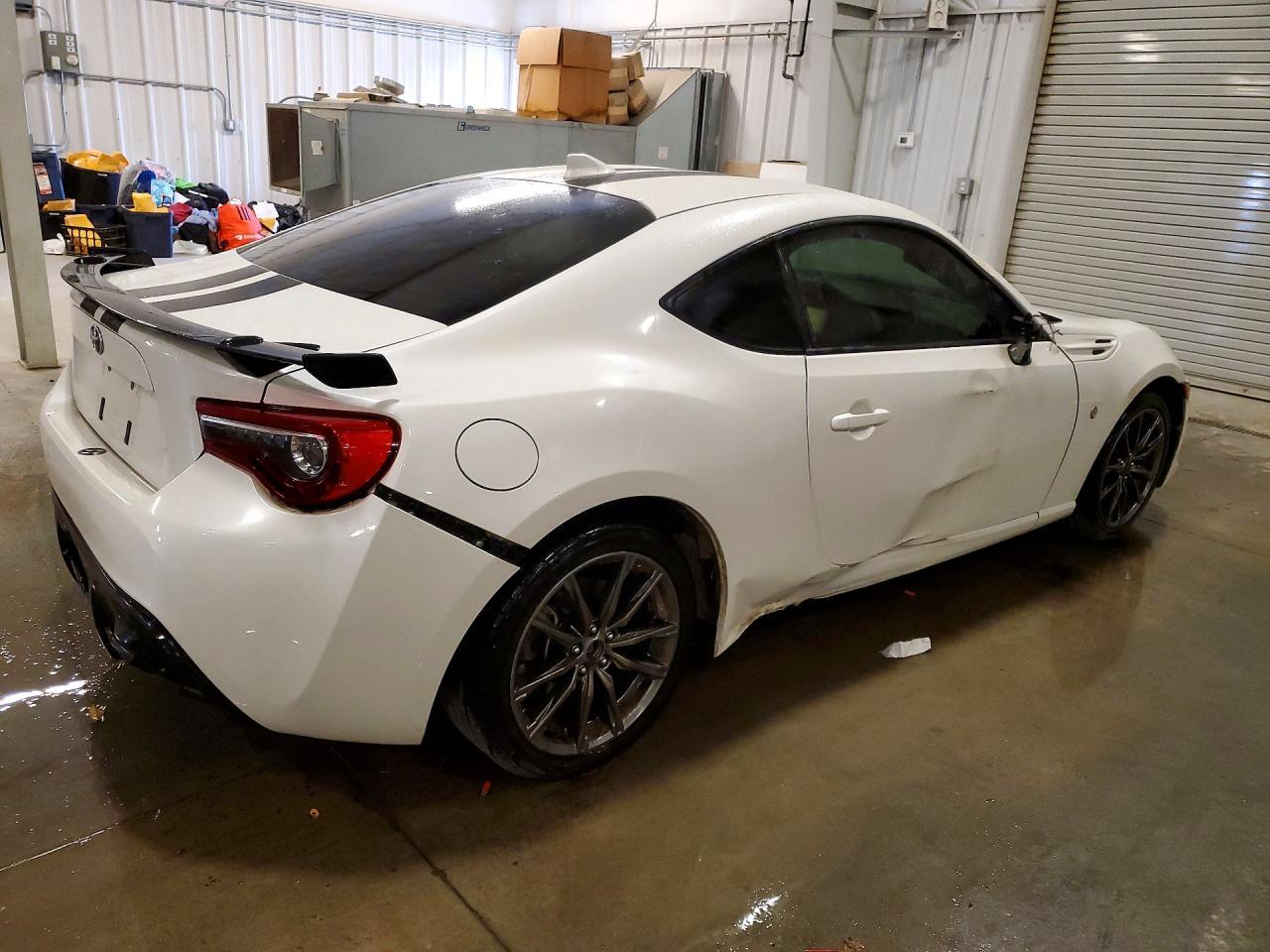 2017 Toyota 86 860 Special Edition - zdjęcie 3