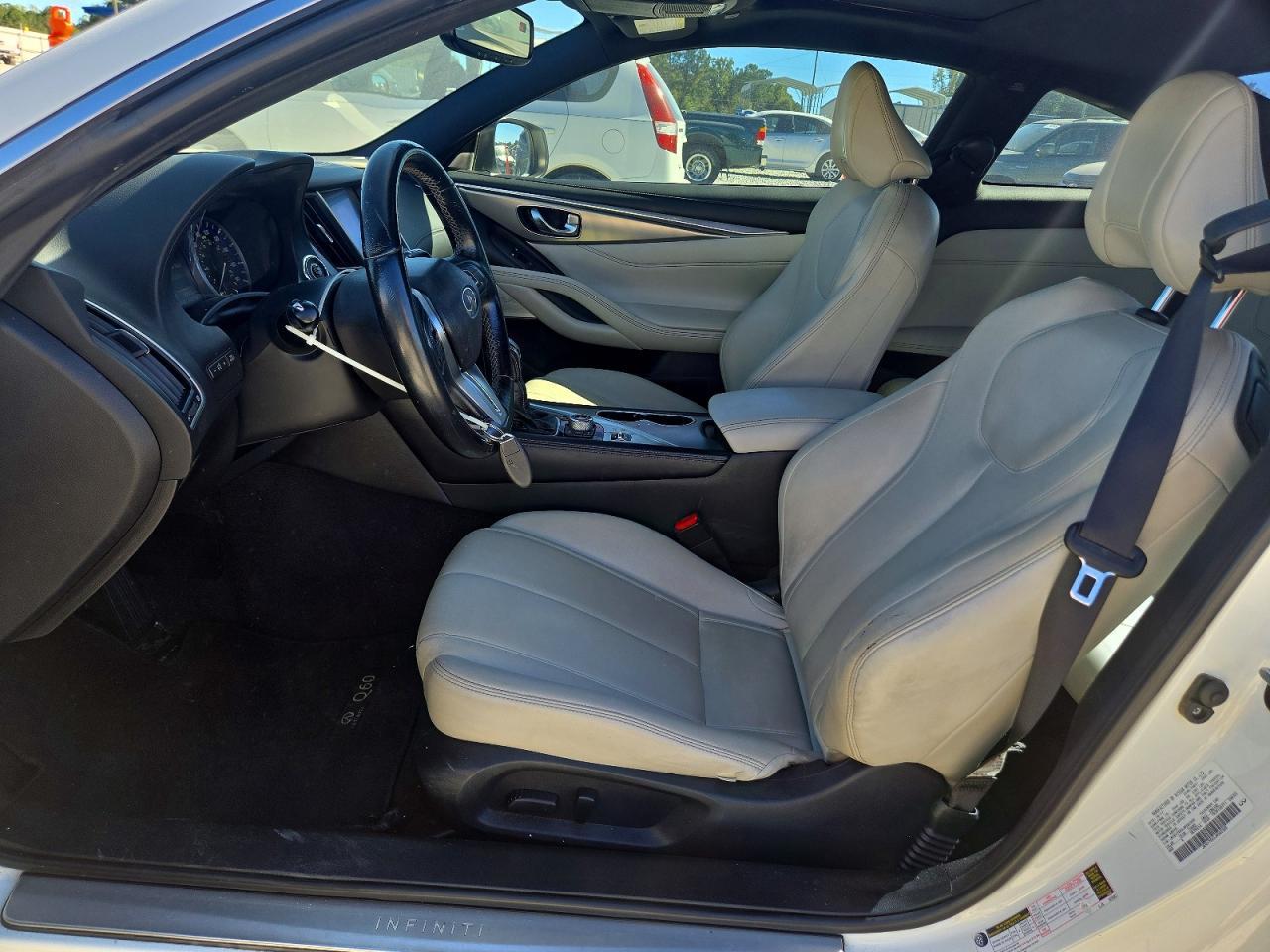 2018 Infiniti Q60 3.0T Luxe - zdjęcie 7
