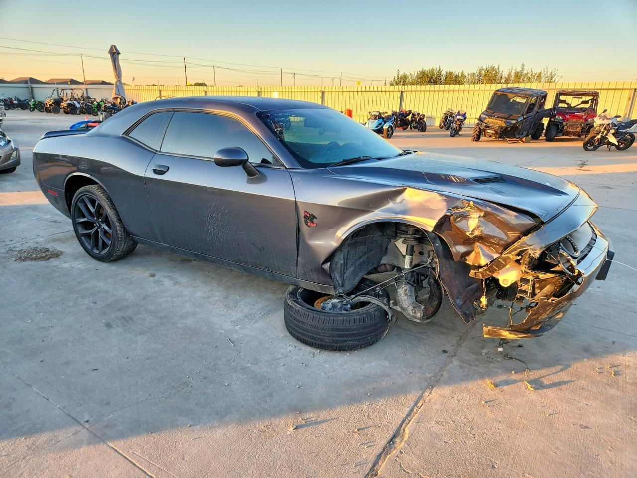 2019 Dodge Challenger Sxt - zdjęcie 4