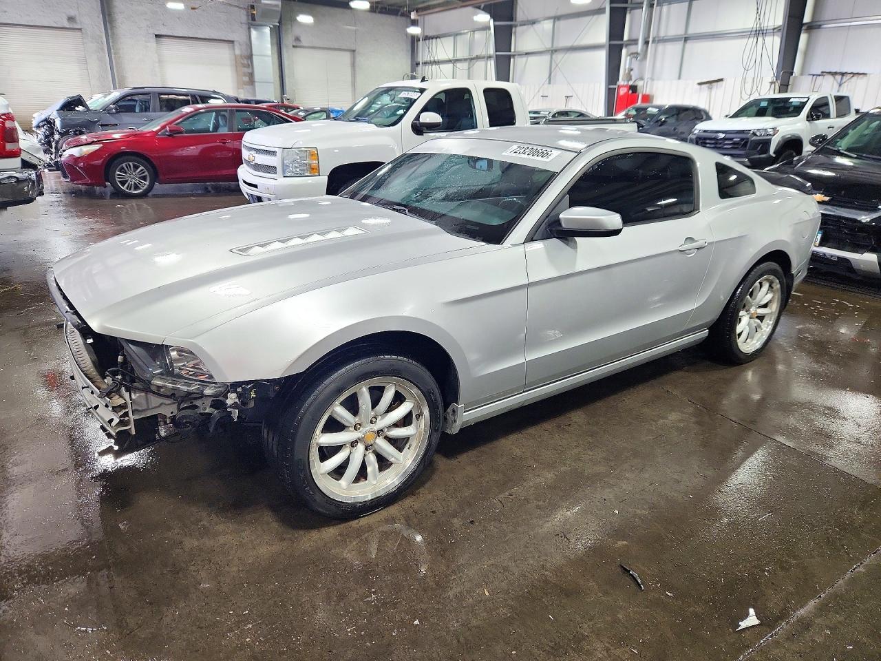 2013 Ford Mustang - zdjęcie główne