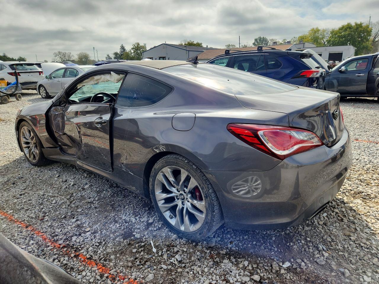 2013 Hyundai Genesis Coupe 2.0T R-Spec - zdjęcie 2