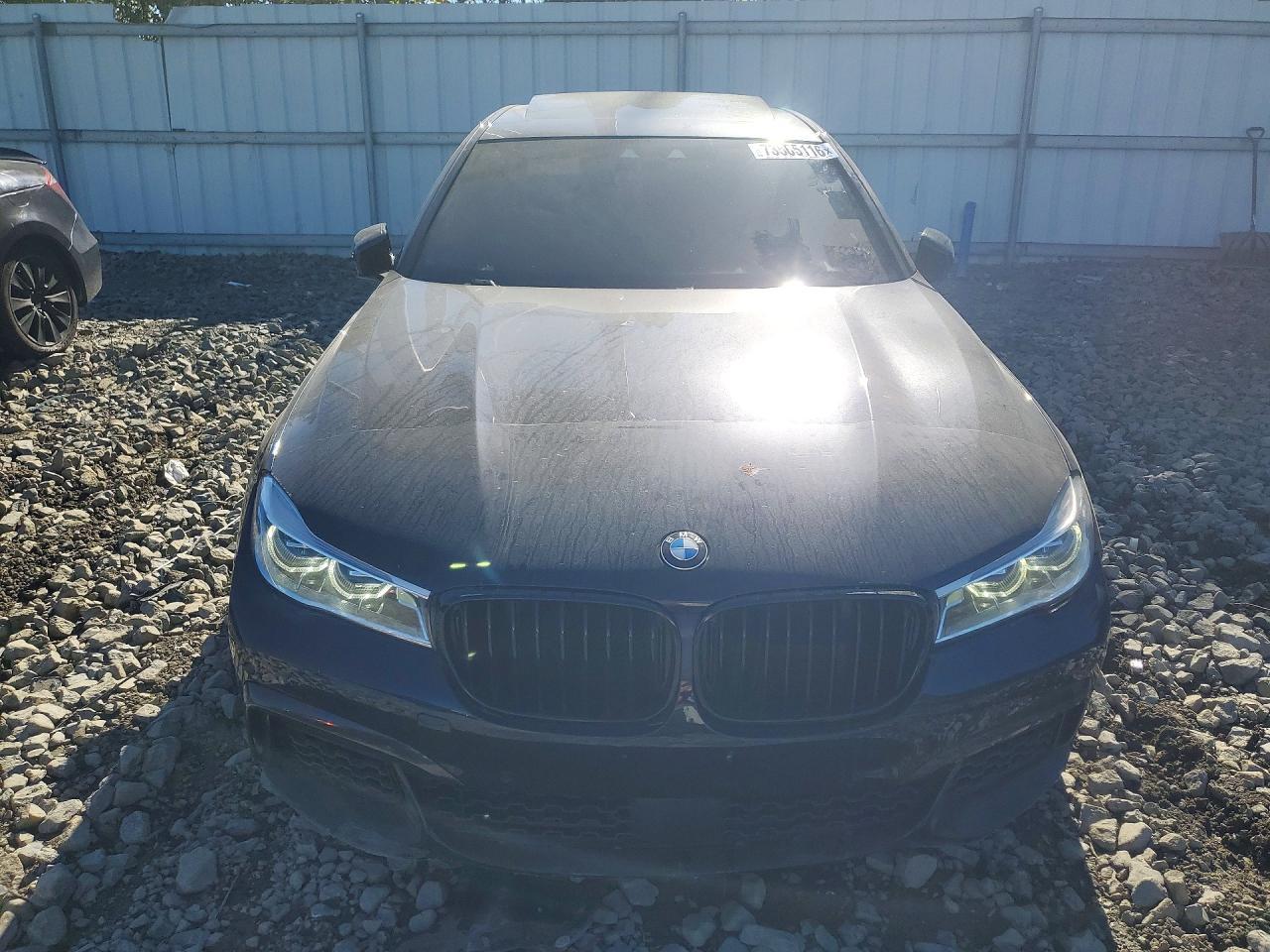 2018 BMW Seria 7 B7 - zdjęcie 5