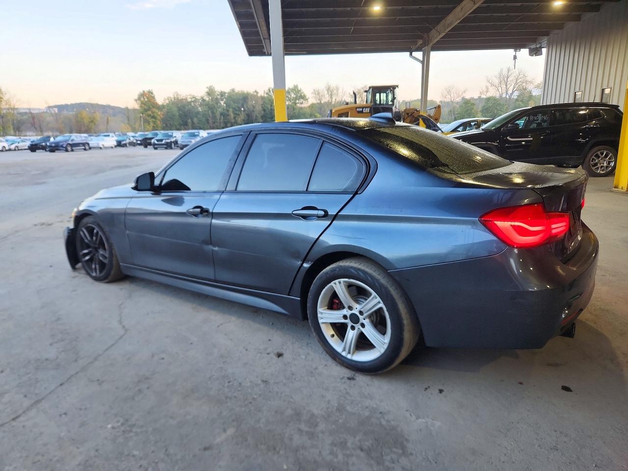 2017 BMW Seria 3 340i - zdjęcie 2