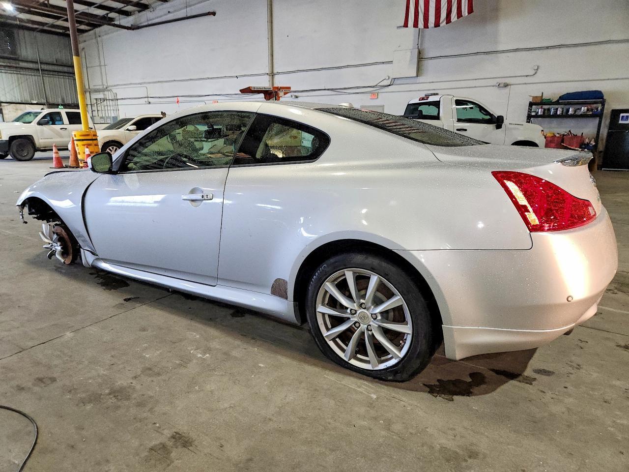 2013 Infiniti G37 Coupe Journey - zdjęcie 2