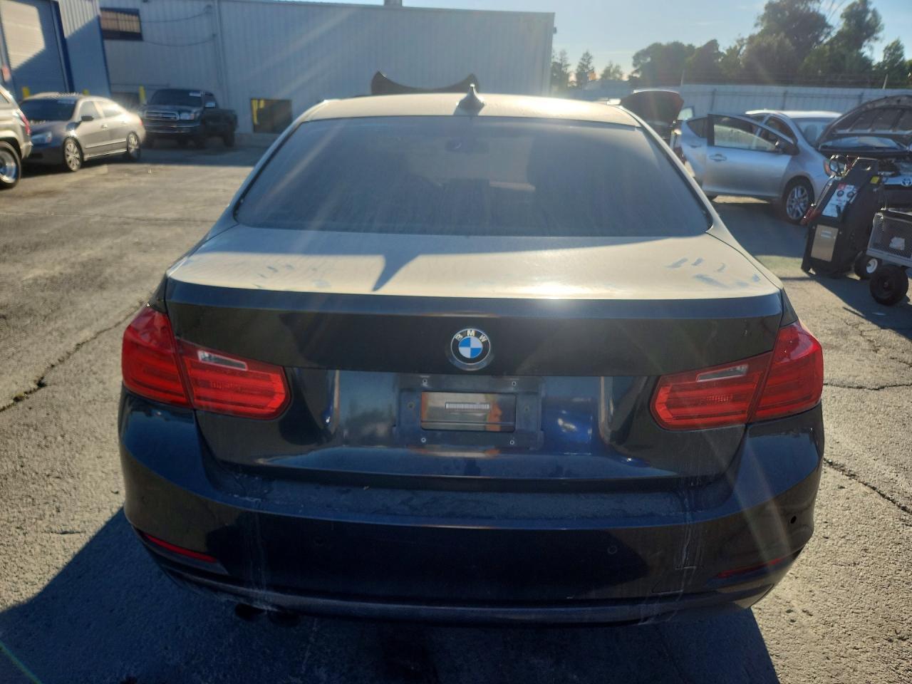 2015 BMW 328 I - zdjęcie 6
