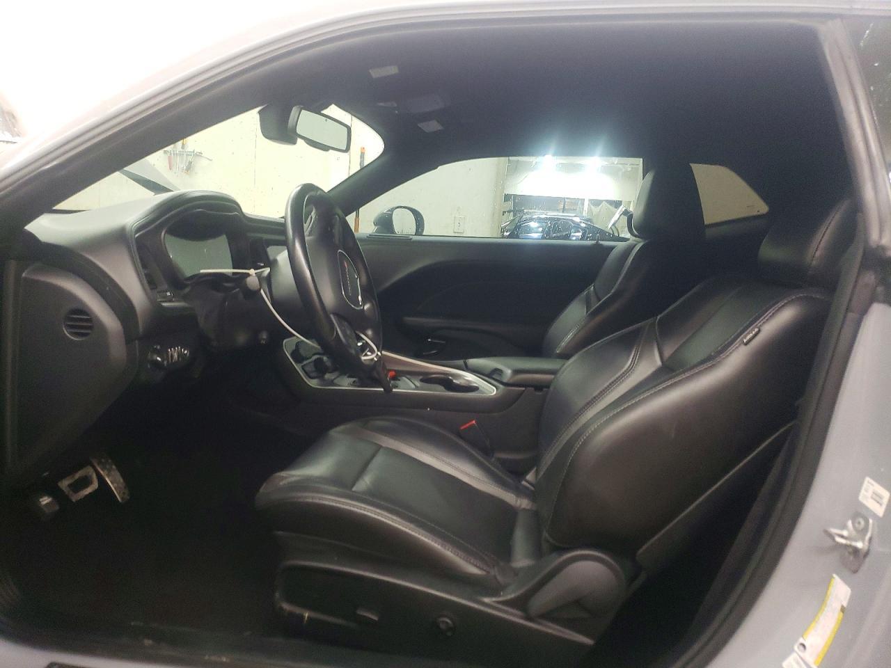 2021 Dodge Challenger Sxt - zdjęcie 7
